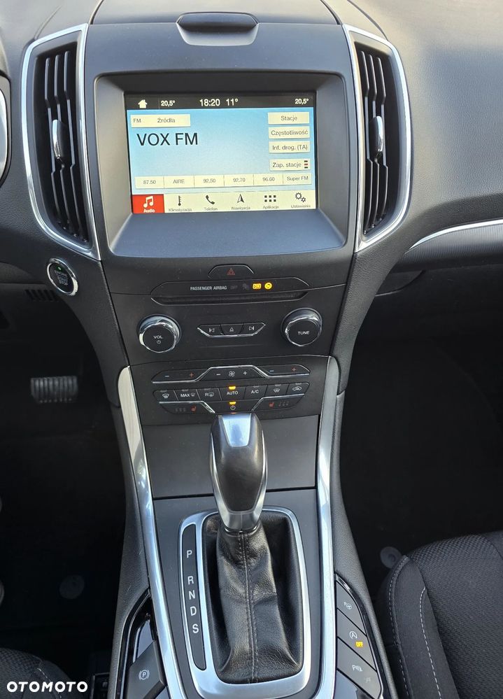 Ford S-Max 2.0 TDCi Titanium PowerShift - 24