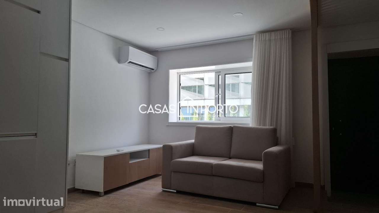 Moradia Triplex T2 com Terraço - Localização Premium junto à Lapa, - Grande imagem: 4/42