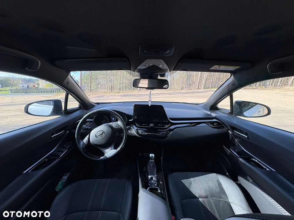 Toyota C-HR 2.0 Hybrid GR Sport - 11