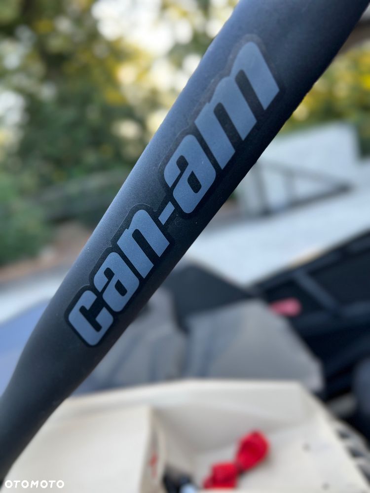 Can-Am Maverick - 20