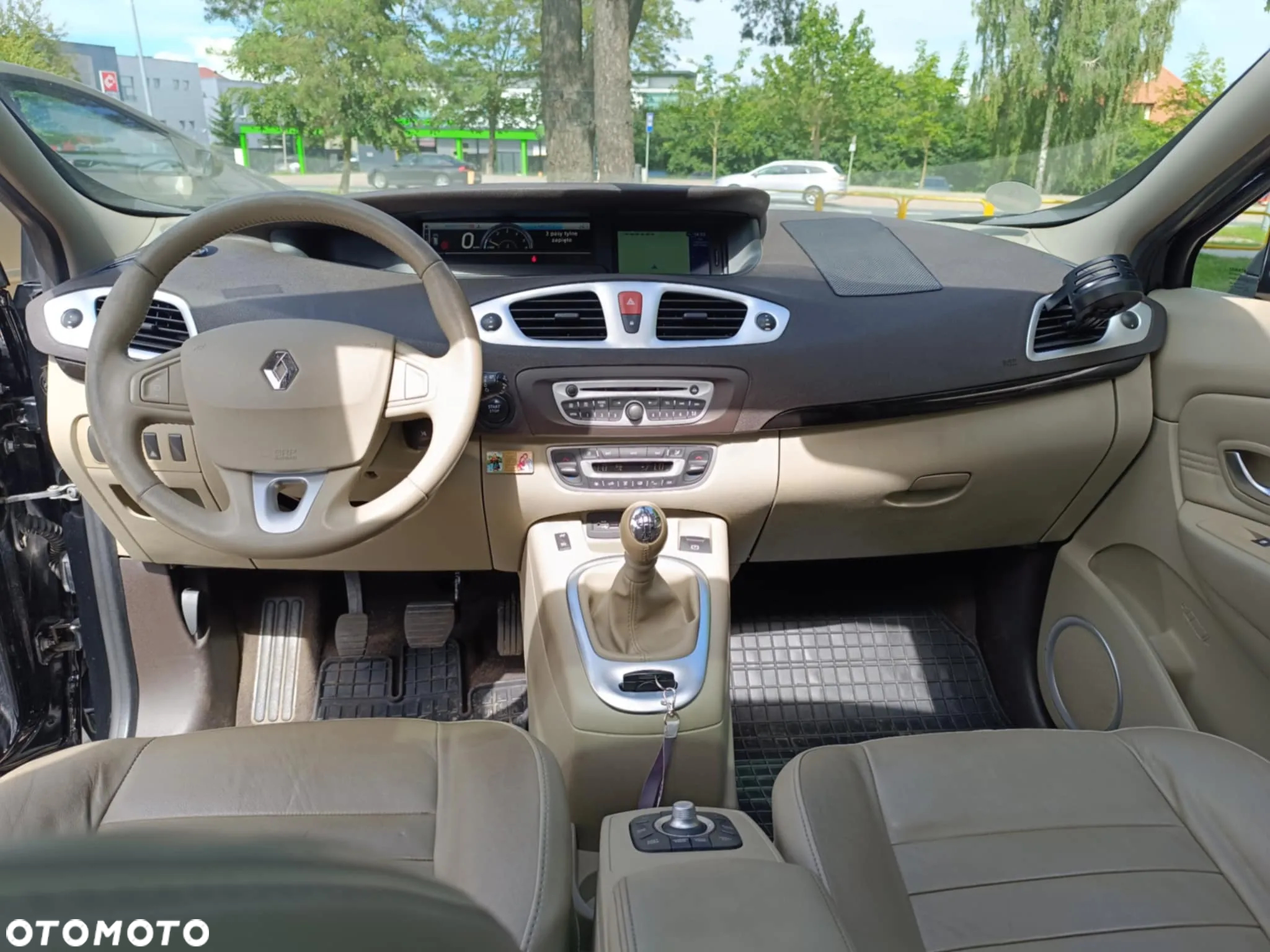 Renault Scenic 2.0 dCi Privilege - 8