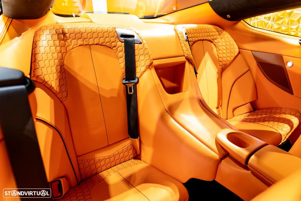 Aston Martin Vanquish Touchtronic 2 - 27
