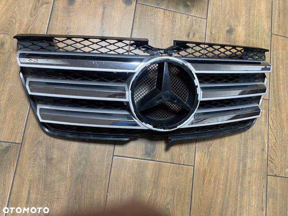 MERCEDES GL X164 AMG GRAND EDITION ATRAPA GRILL ORG - 2