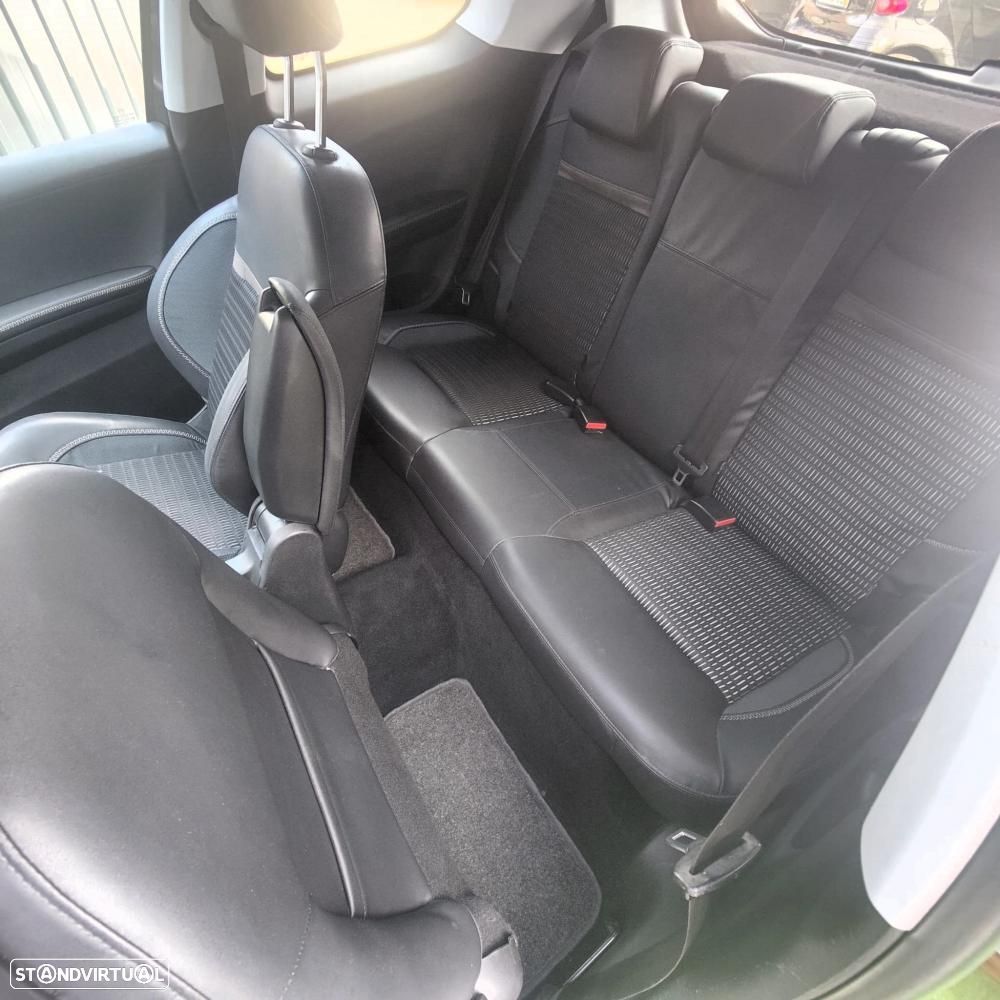 Peugeot 208 1.4 VTi Allure - 9