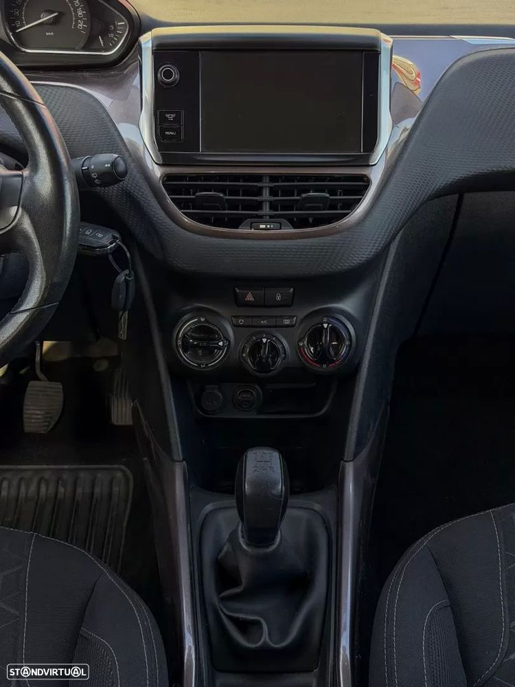 Peugeot 2008 1.2 VTi Active - 10