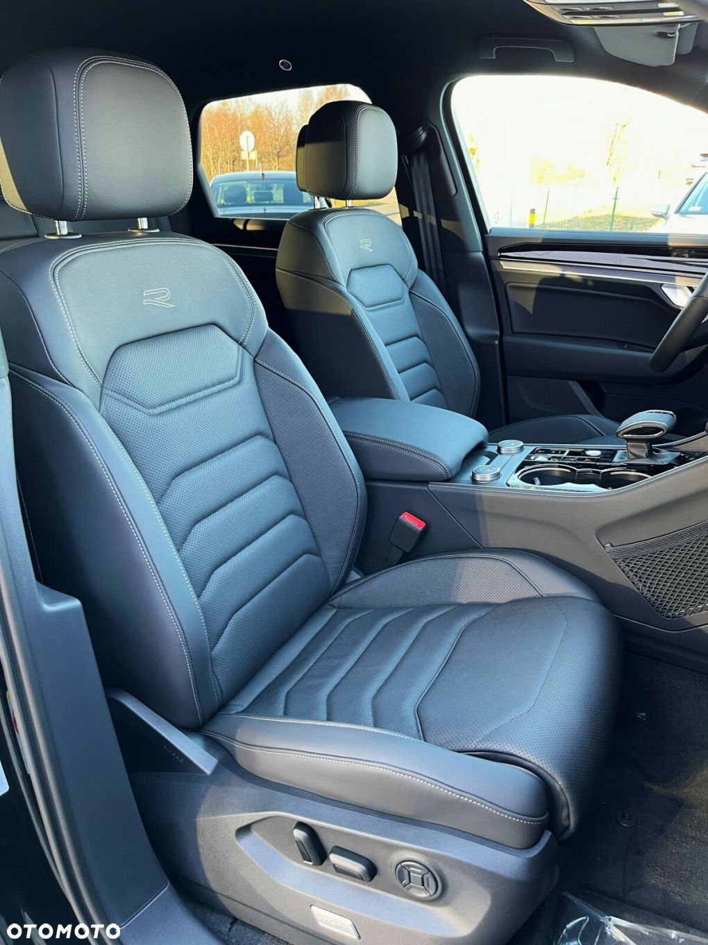 Volkswagen Touareg 3.0 V6 TDI 4Motion R-Line - 10