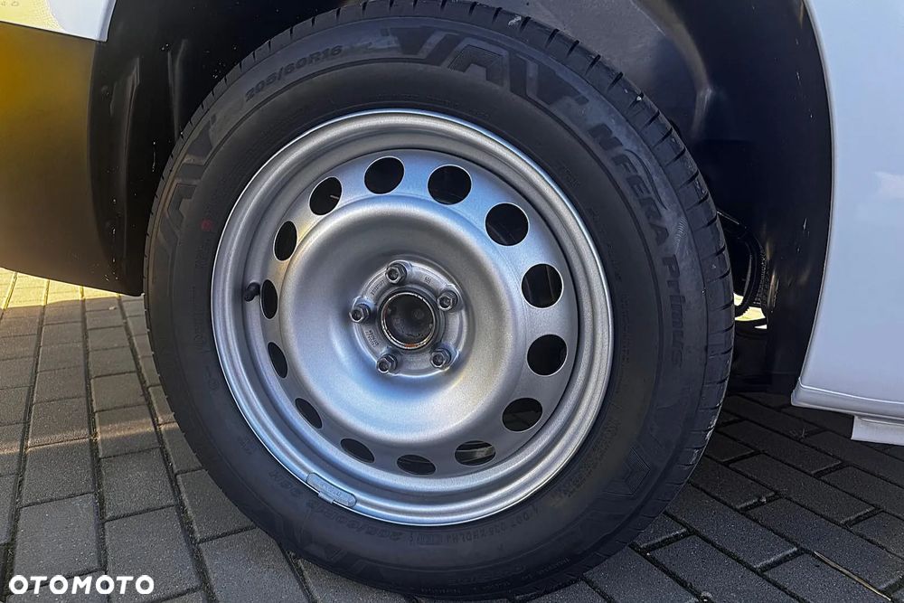 Opel Combo Cargo L2 950kg - 9