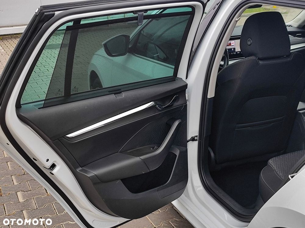 Skoda Octavia 2.0 TDI Style DSG - 13