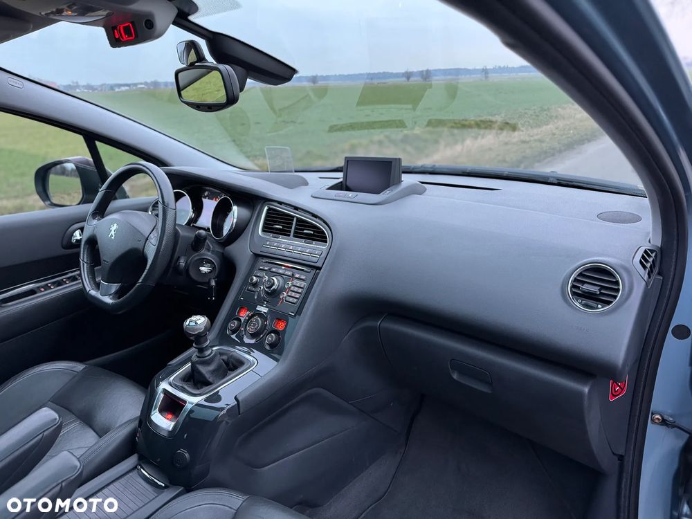 Peugeot 5008 - 16