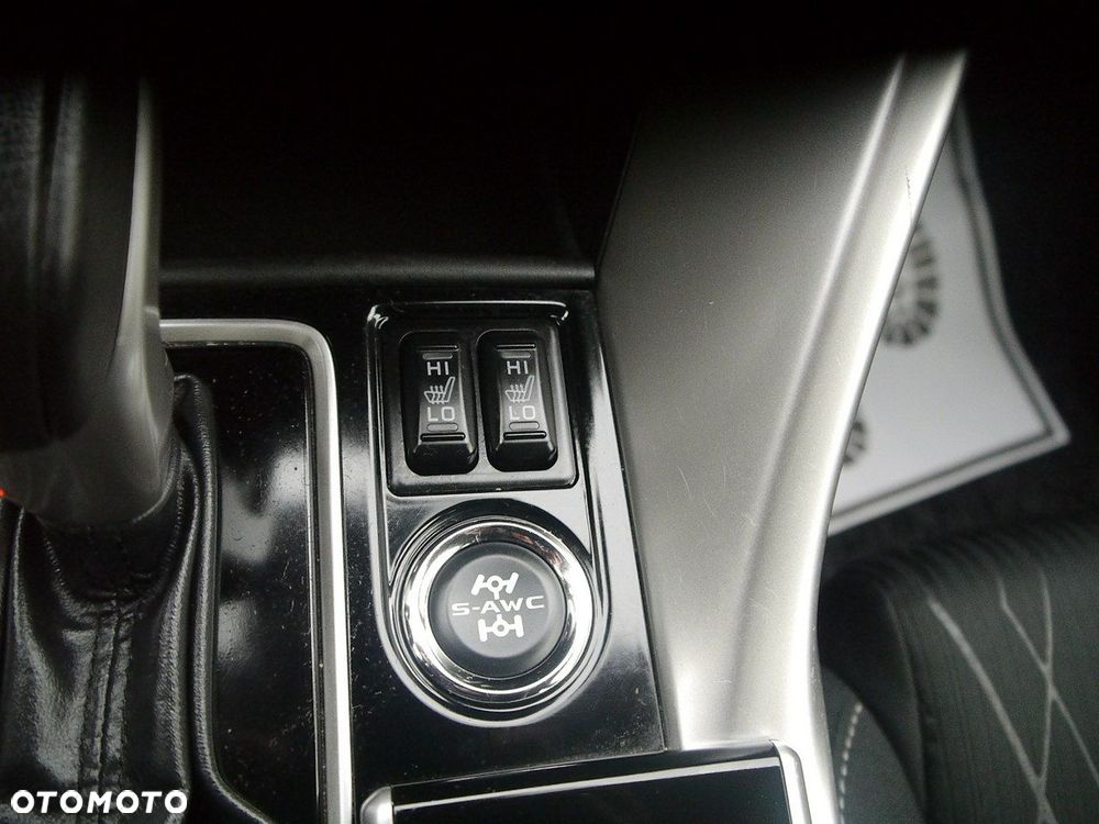 Mitsubishi Eclipse Cross 1.5 T Intense - 34