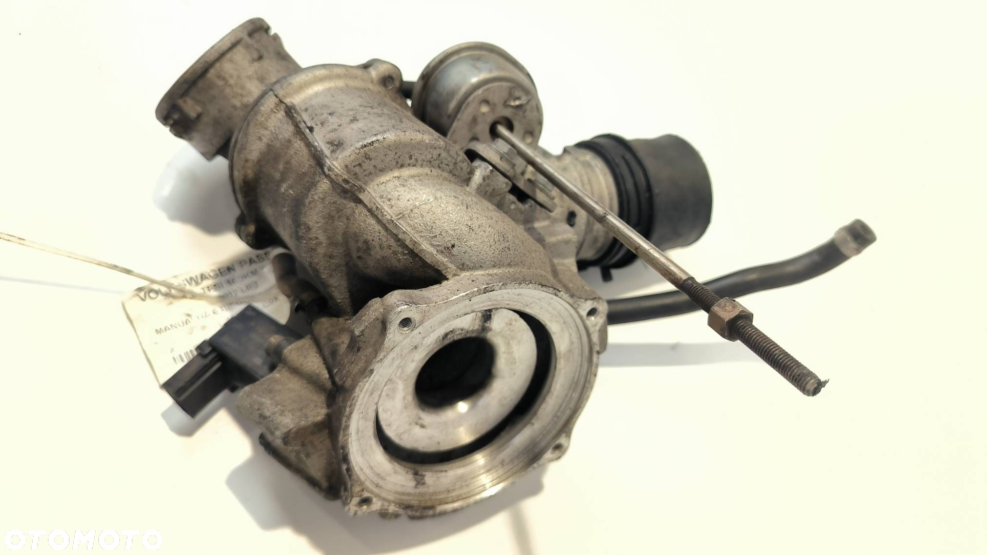 ZAWÓR EGR AUDI A4 B8 06H145710D - 8