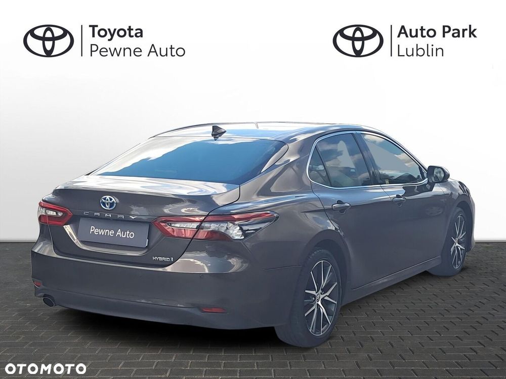 Toyota Camry 2.5 Hybrid Executive CVT - 6
