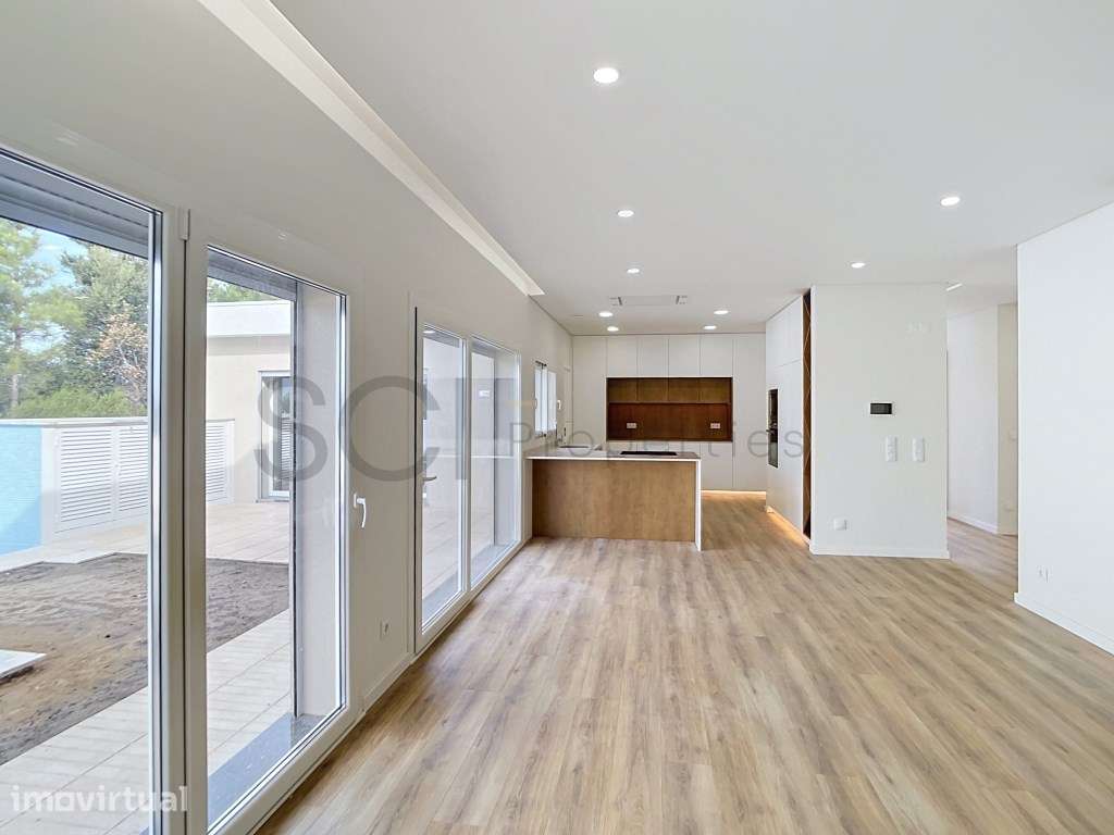Moradia térrea T3+1 com piscina, lote de 440 m², perto da A2 e de L... - Grande imagem: 4/44