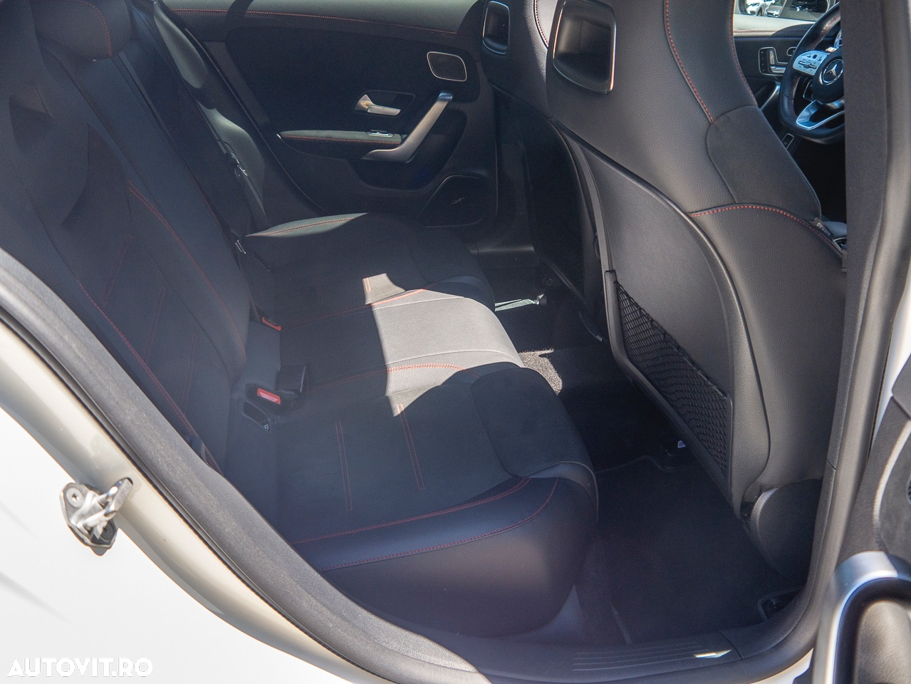 Mercedes-Benz CLA AMG 35 4Matic AMG Speedshift 7G-DCT - 4