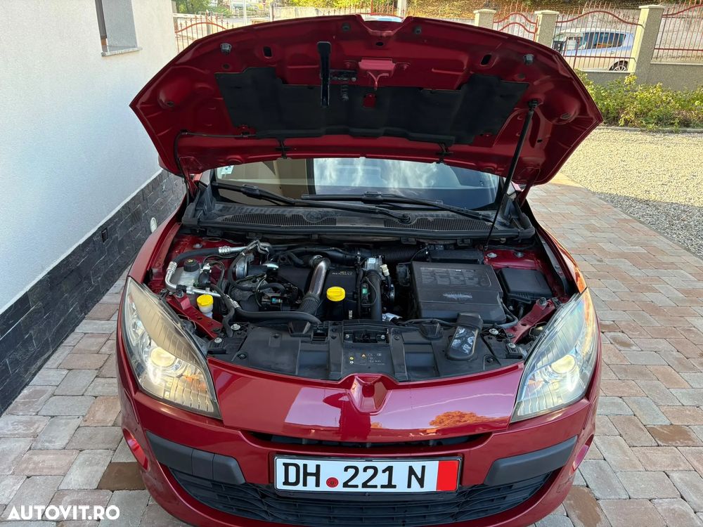Renault Megane dCi 110 FAP EDC Paris - 14