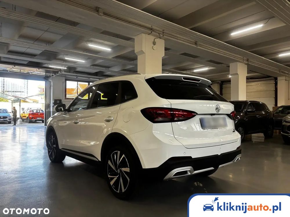 MG ZS 1.5 HEV+ Exclusive - 8