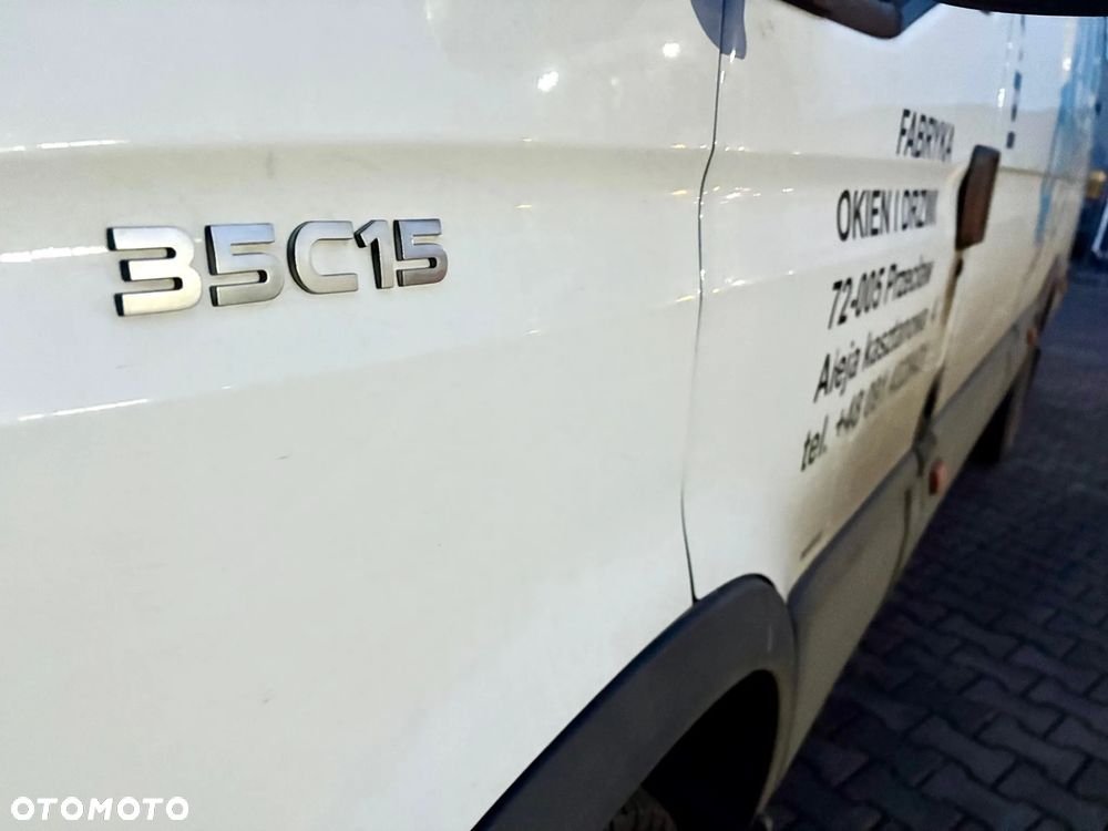 Iveco Daily 35C15 V - 12