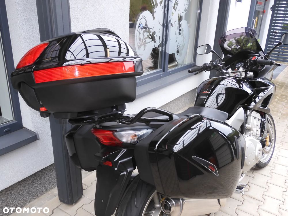 Honda CBF - 17