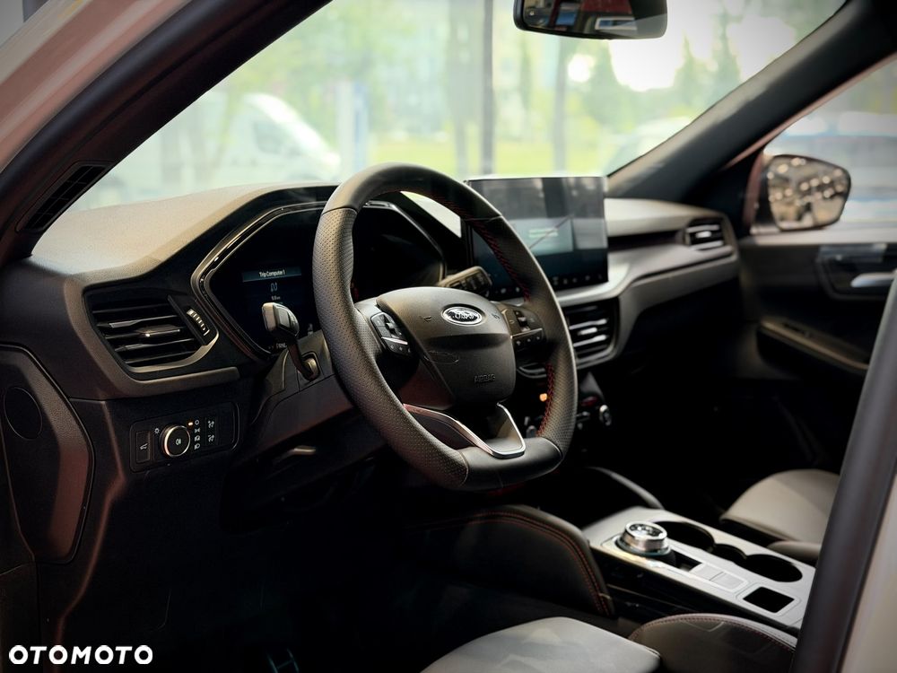 Ford Kuga 2.5 FHEV FWD ST-Line X - 15