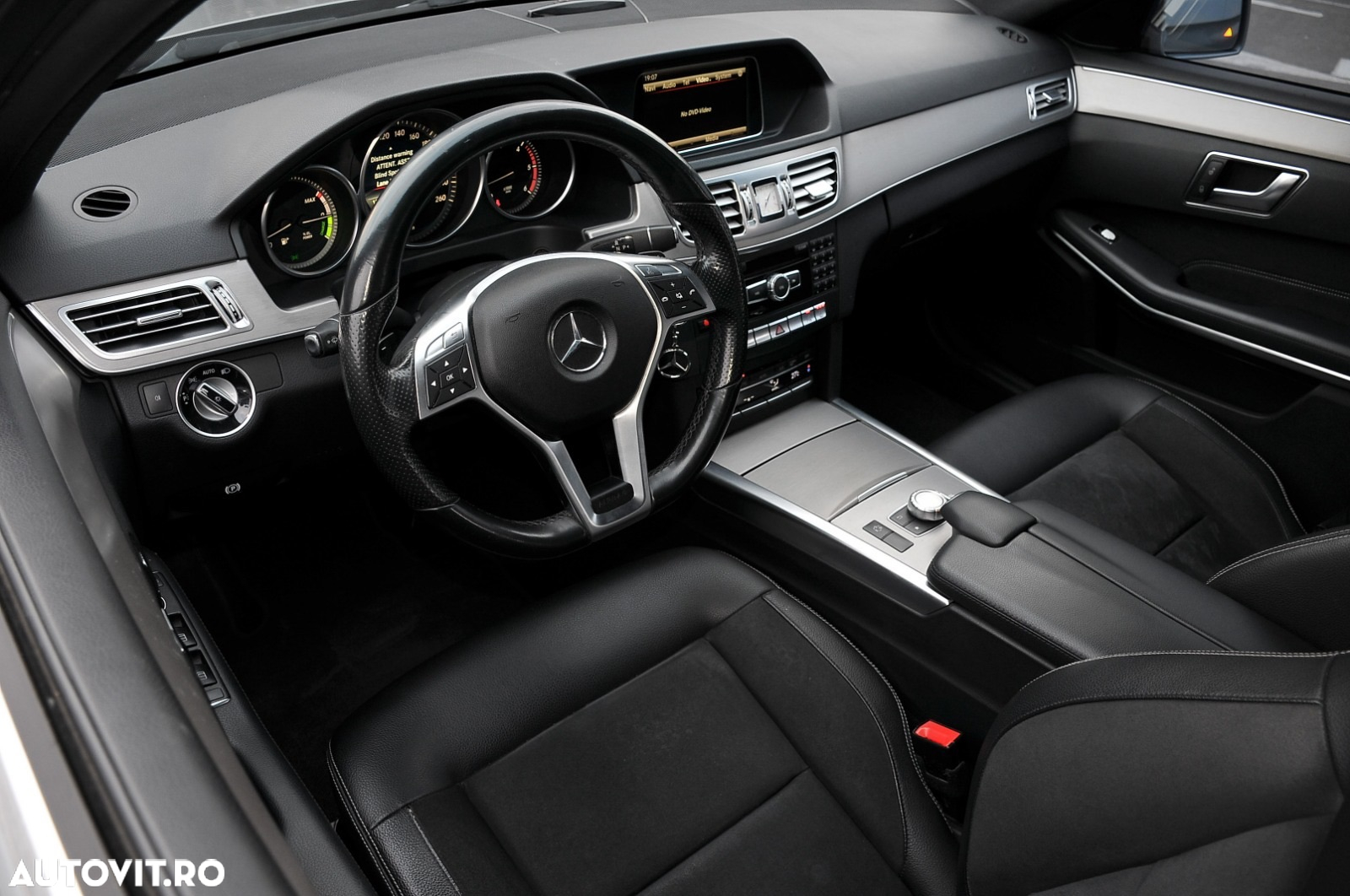 Mercedes-Benz E 300 BlueTEC HYBRID Aut. - 25