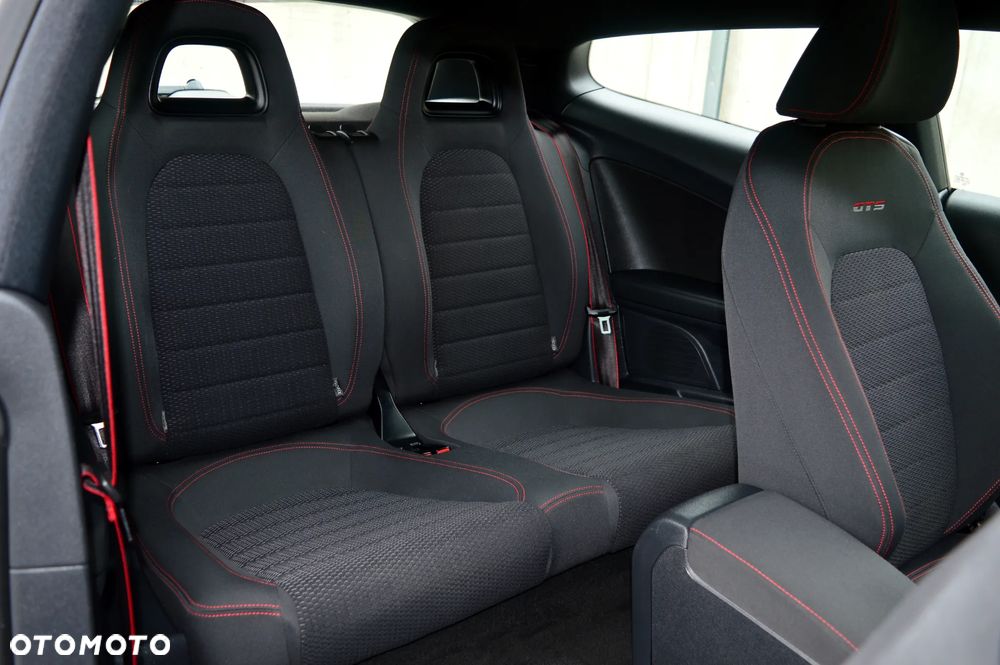 Volkswagen Scirocco 2.0 TDI GTS - 12