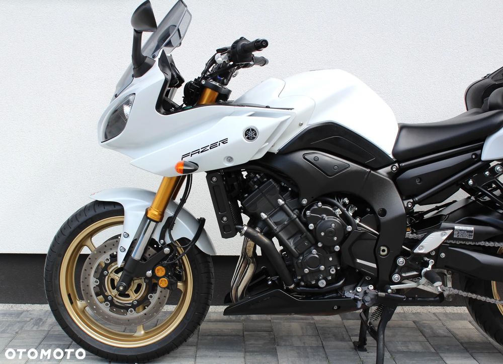 Yamaha FZ8 - 7