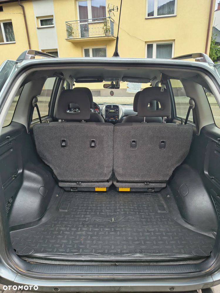 Toyota RAV4 2.0 D-4D 4x4 - 7