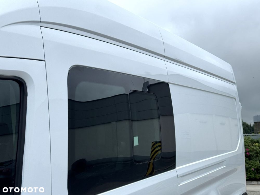 Ford Transit - 20