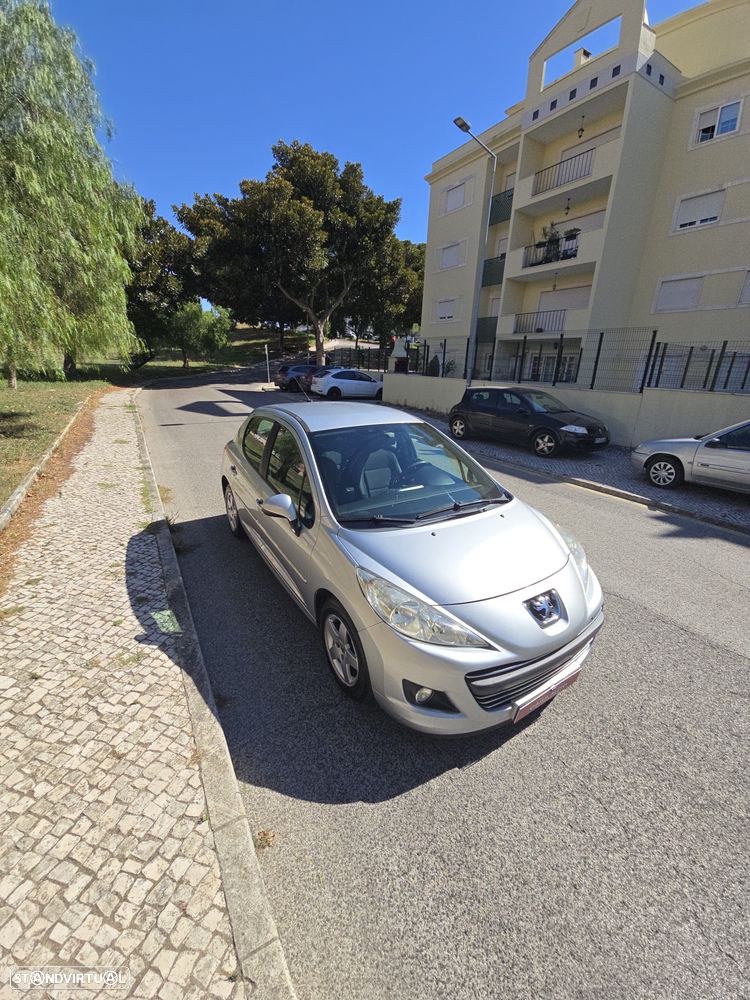 Peugeot 207 - 38