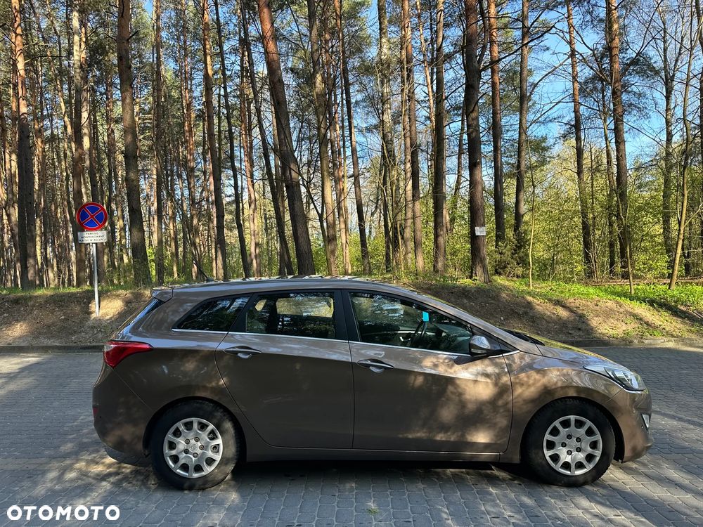 Hyundai i30 1.6 CRDi BlueDrive Go - 15