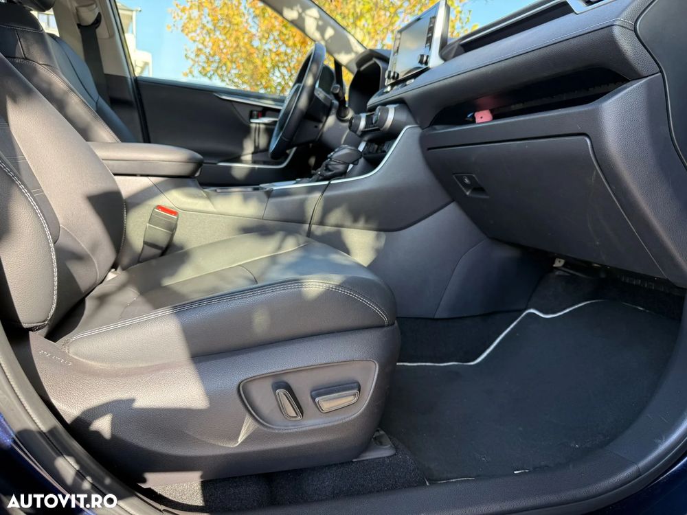 Toyota RAV4 2.5 Hybrid VVT-iE 4x4 Luxury - 14