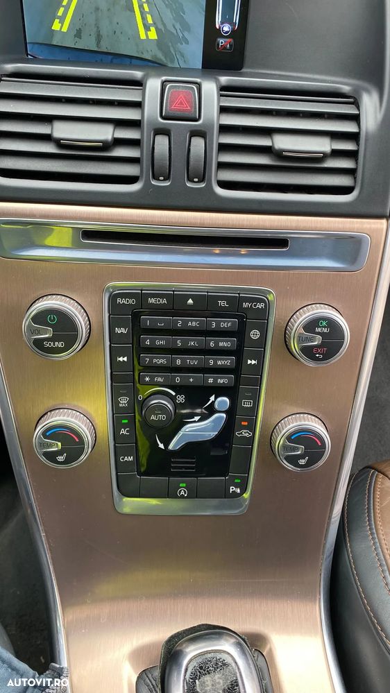 Volvo XC 60 D4 Summum - 17