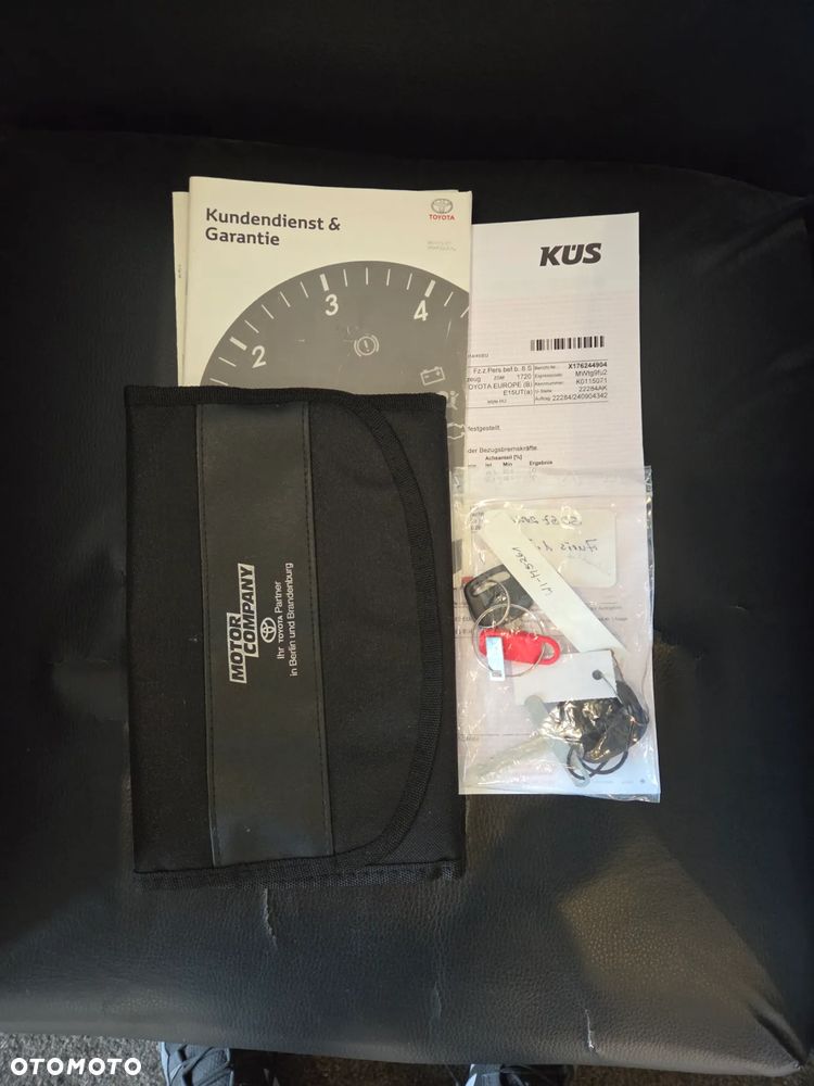 Toyota Auris 1.33 VVT-i - 27