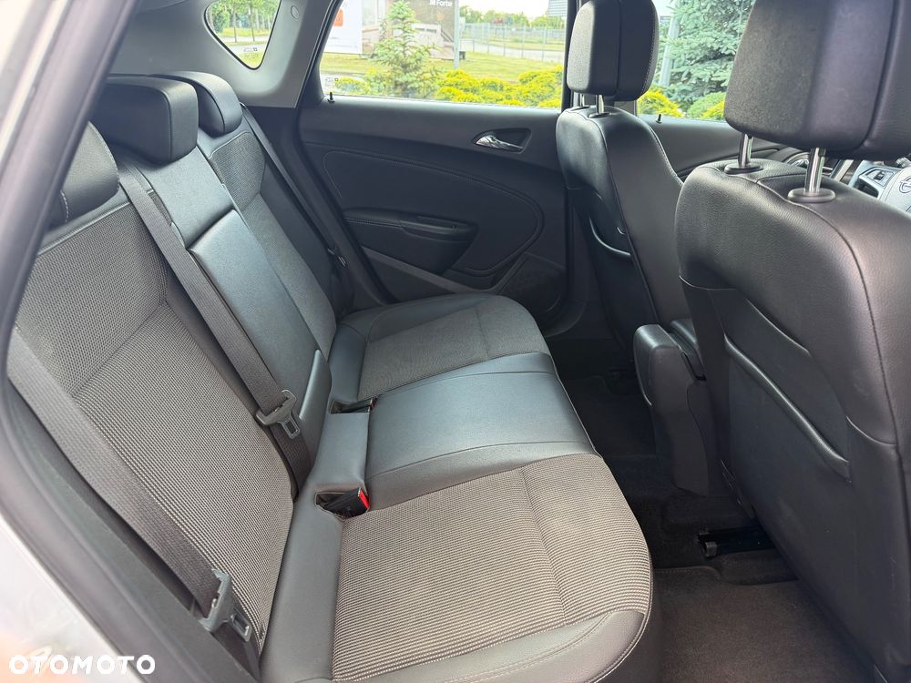Opel Astra 1.4 Turbo - 16