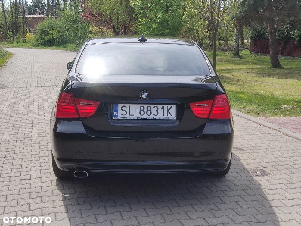 BMW Seria 3 320d DPF - 10