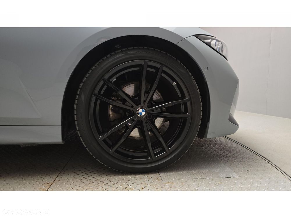 BMW Seria 3 320d xDrive M Sport - 25