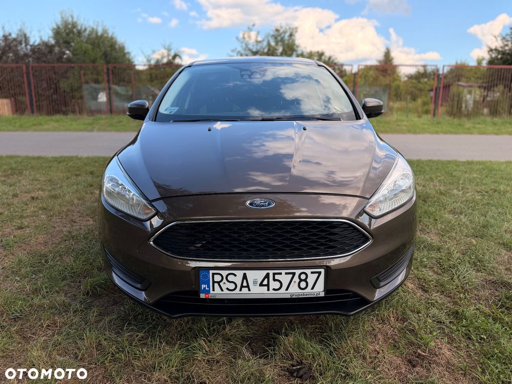Ford Focus 1.6 Titanium - 2