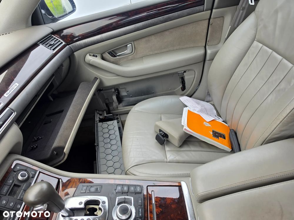 Audi A8 3.7 Quattro - 11