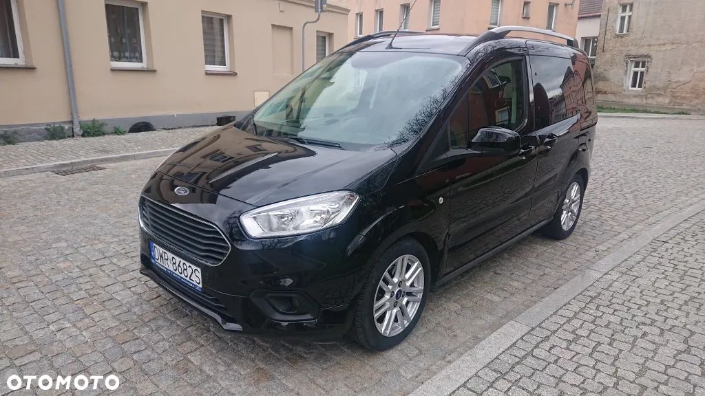 Ford Tourneo Courier 1.0 EcoBoost Titanium - 1