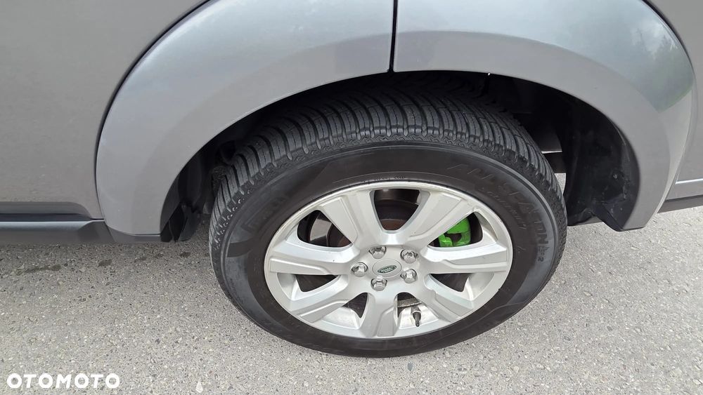 Land Rover Discovery IV 3.0 SD V6 HSE - 8