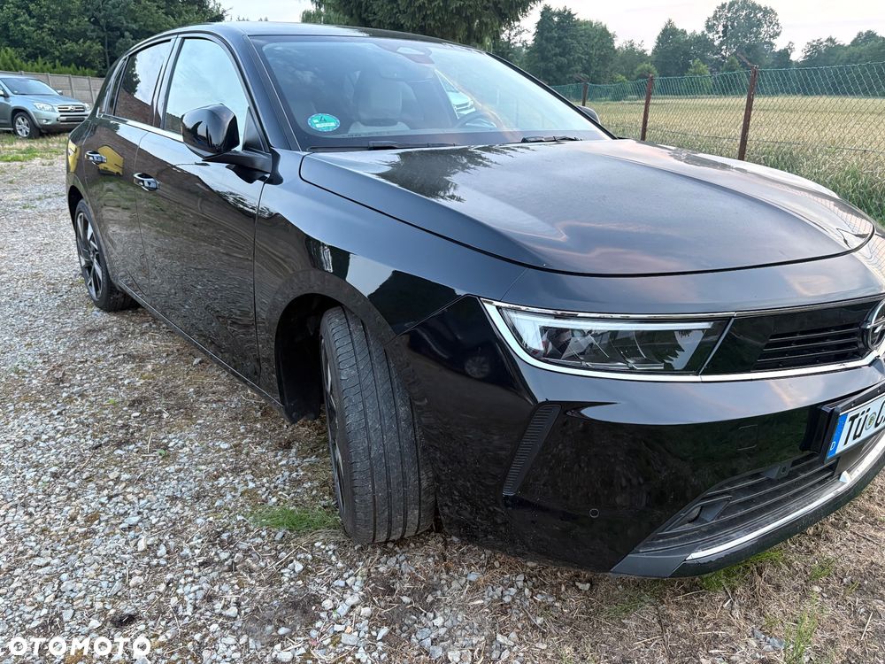 Opel Astra 1.2 T Business Elegance S&S - 3