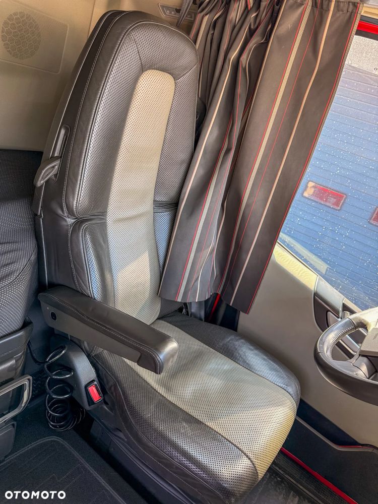 Volvo FH 460 / STANDARD / XXL / i SAVE / EURO 6/ GLOBETROTTER/ / AUTOMAT/SERVIS /2019/ KAMERA/ SKÓRY/ XENON /PERFEKCYJNY STAN / ZABUDOWY  MIĘDZYOSIOWE/ - 20