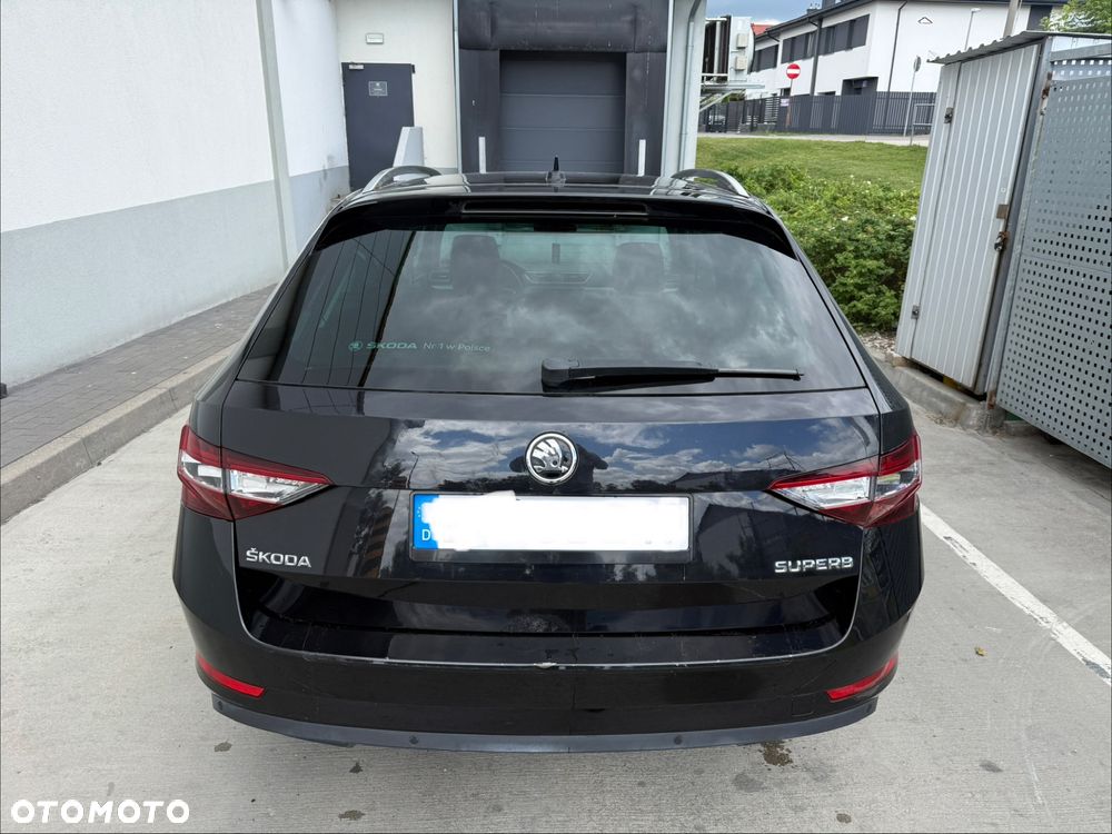 Skoda Superb 2.0 TDI 4x4 Sportline DSG - 31