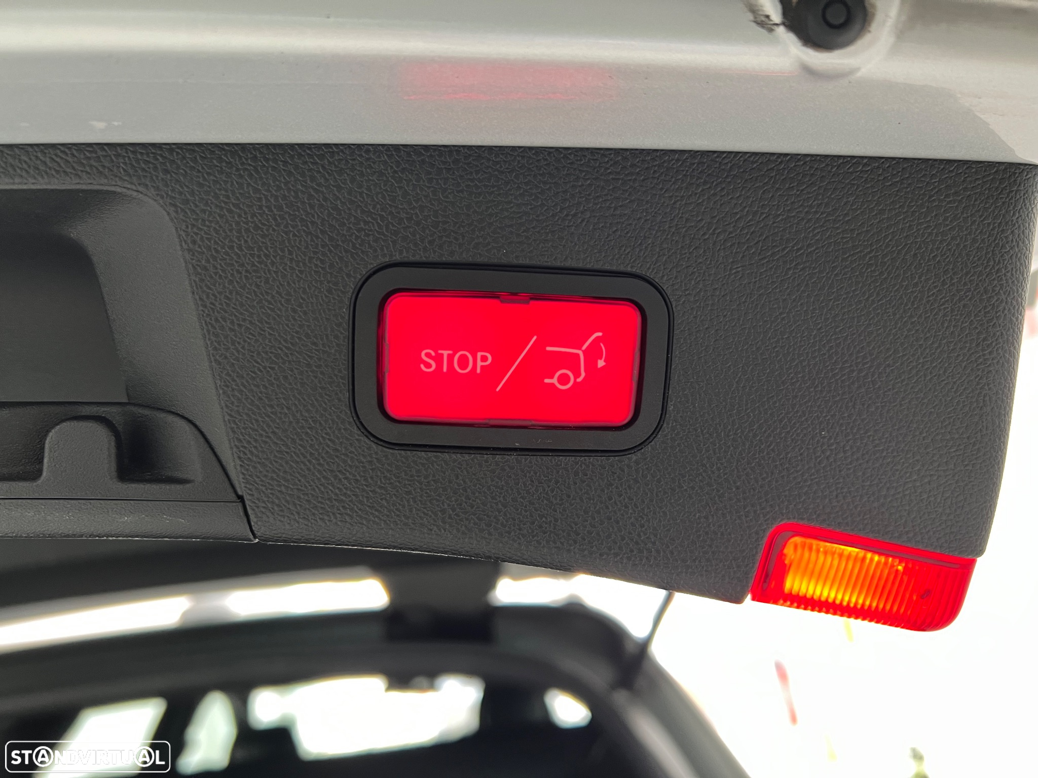 Mercedes-Benz E 220 CDi Avantgarde BlueEfficiency Auto - 34