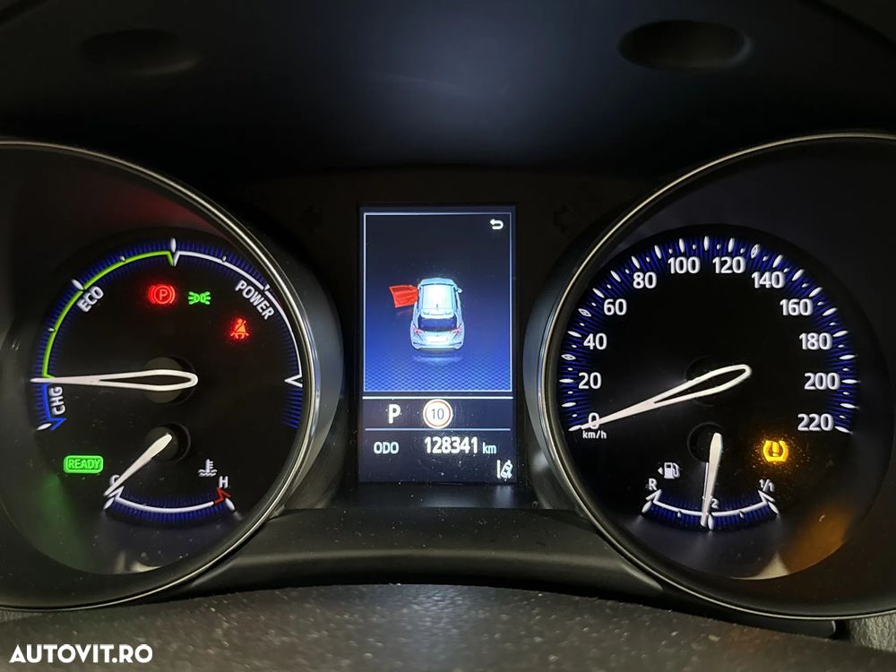 Toyota C-HR - 11