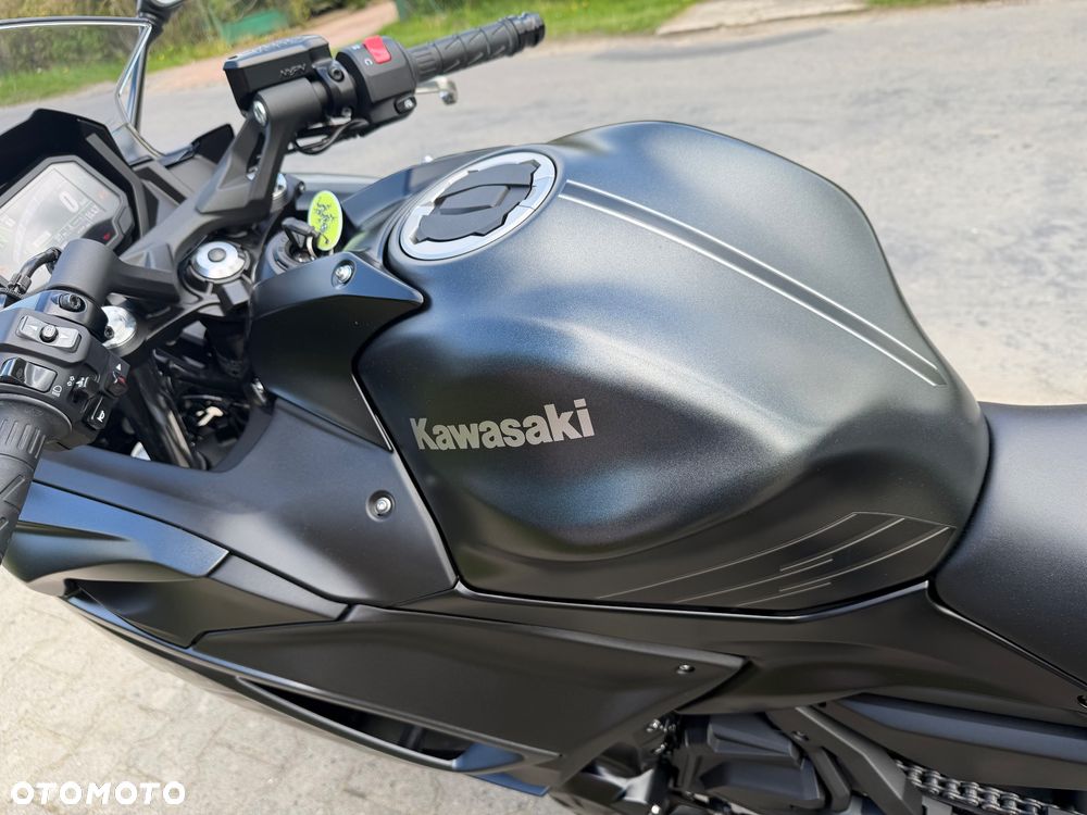 Kawasaki Ninja - 14