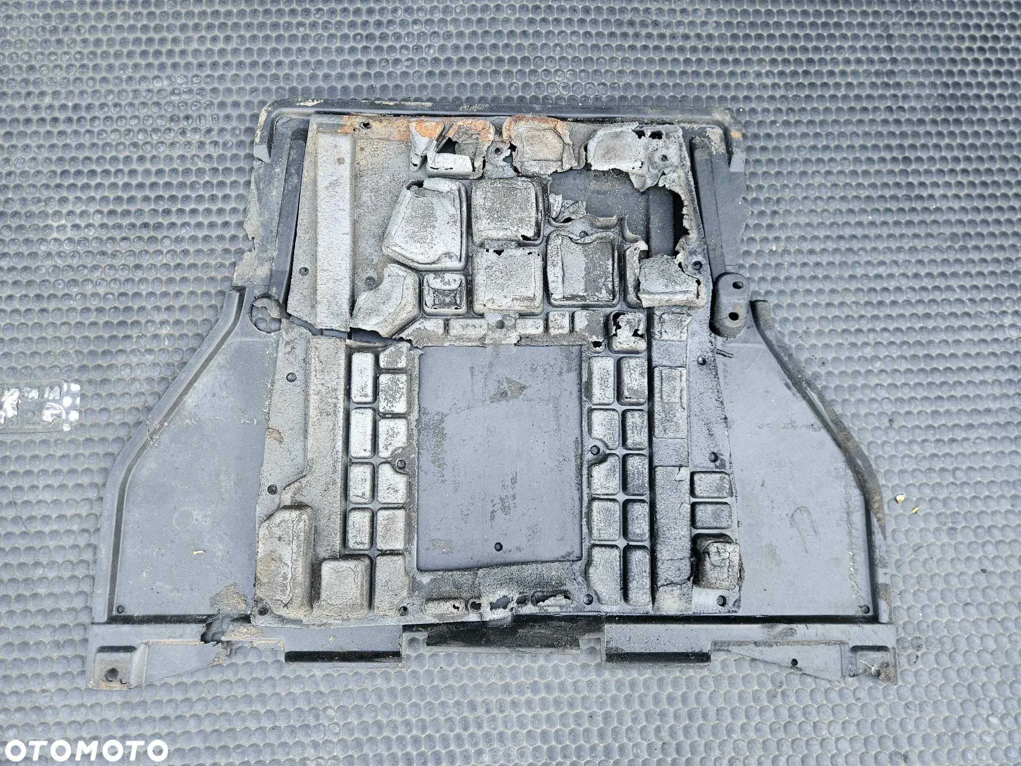 Osłona Pampers 8D0863824 A Dolna Pod Silnik Wygłuszenie Silnika Audi A4 B5 VW Passat B5 - 29