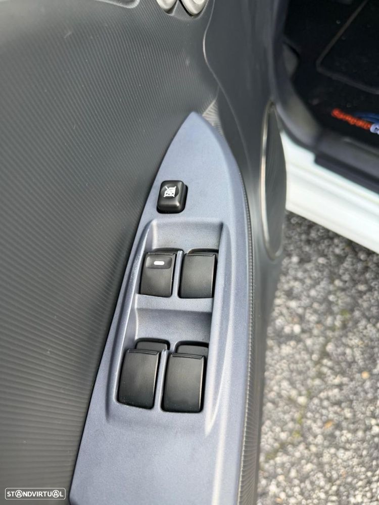 Peugeot iOn Standard - 17