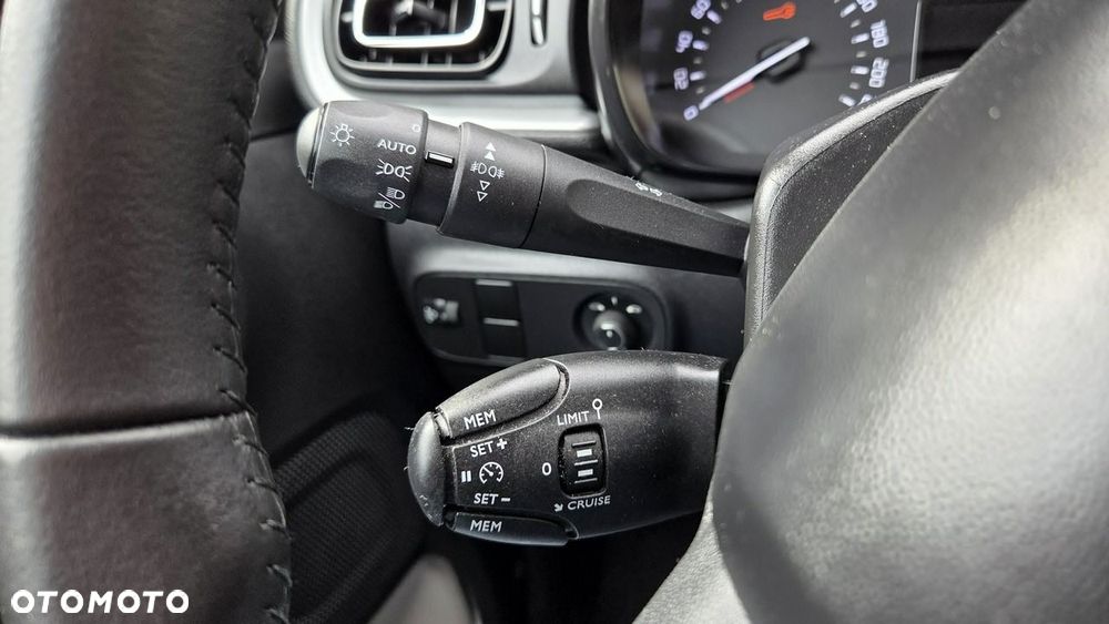 Citroën C3 1.2 PureTech Shine - 31