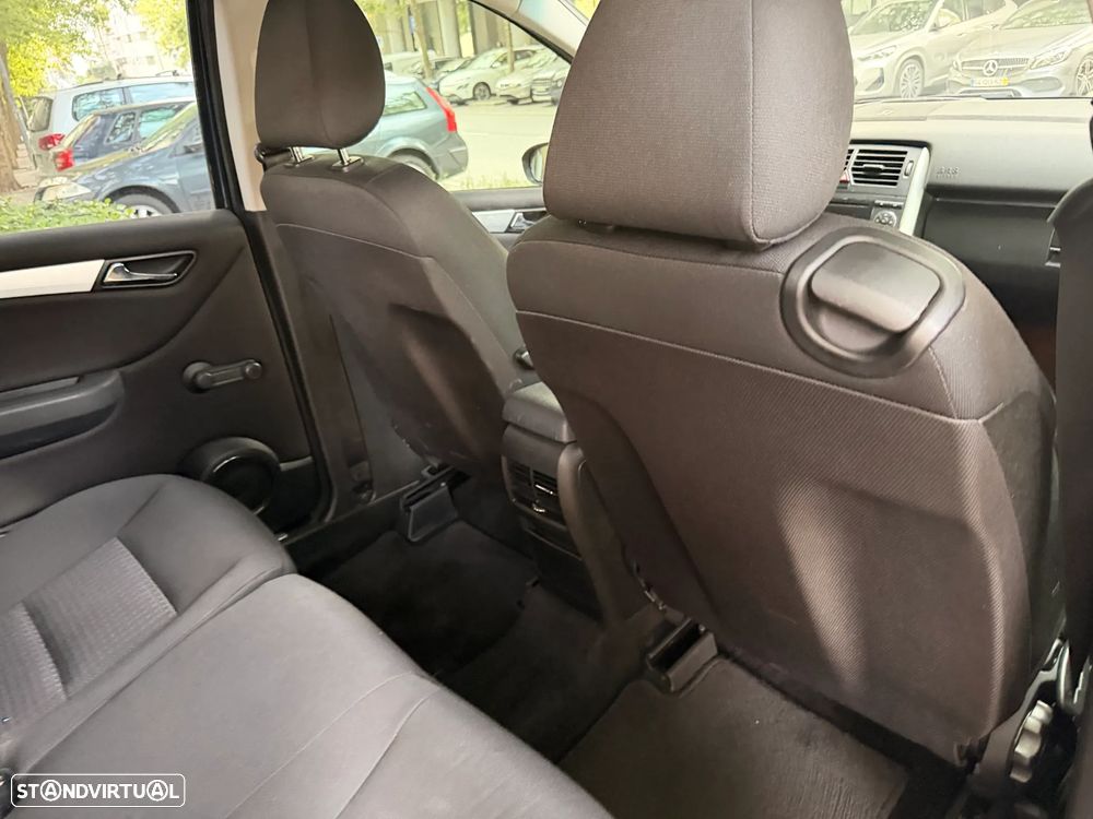 Mercedes-Benz B 180 CDi Autotronic - 21